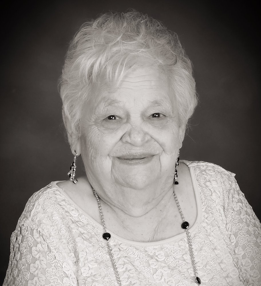 Obituary Of Teresa Chavez Clayton Funeral Home And Cemetery Servi